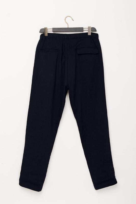 Relaxed trousers