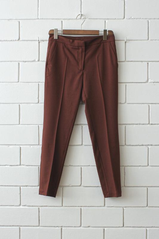 Pantalone stretto