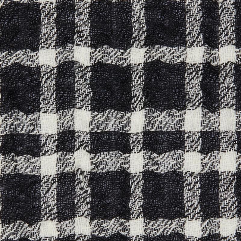 shirt with double fastening