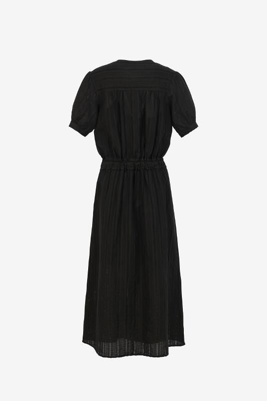 Abito lungo con maniche corte